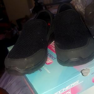 Sketchers walking shoe